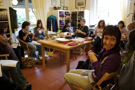 WorkShop Settembre : Mea Shawl di Emma Fassio - 25.09.10 - il Reportage di Azzuka
