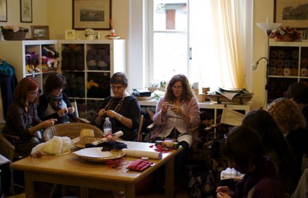 WorkShop Settembre : Mea Shawl di Emma Fassio - 25.09.10 - il Reportage di Azzuka
