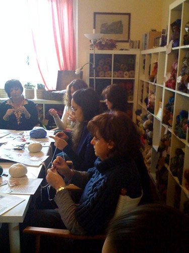 WorkShop Natale : Decorazioni natalizie, alberelli e maglioncini -12.12.09
